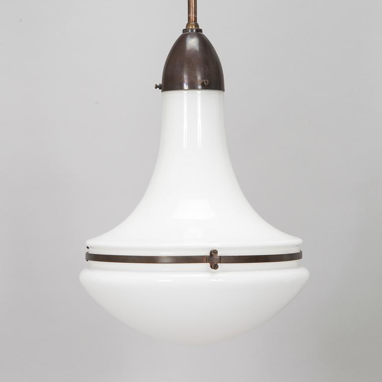 Peter Behrens, taklampa, "Luzette".