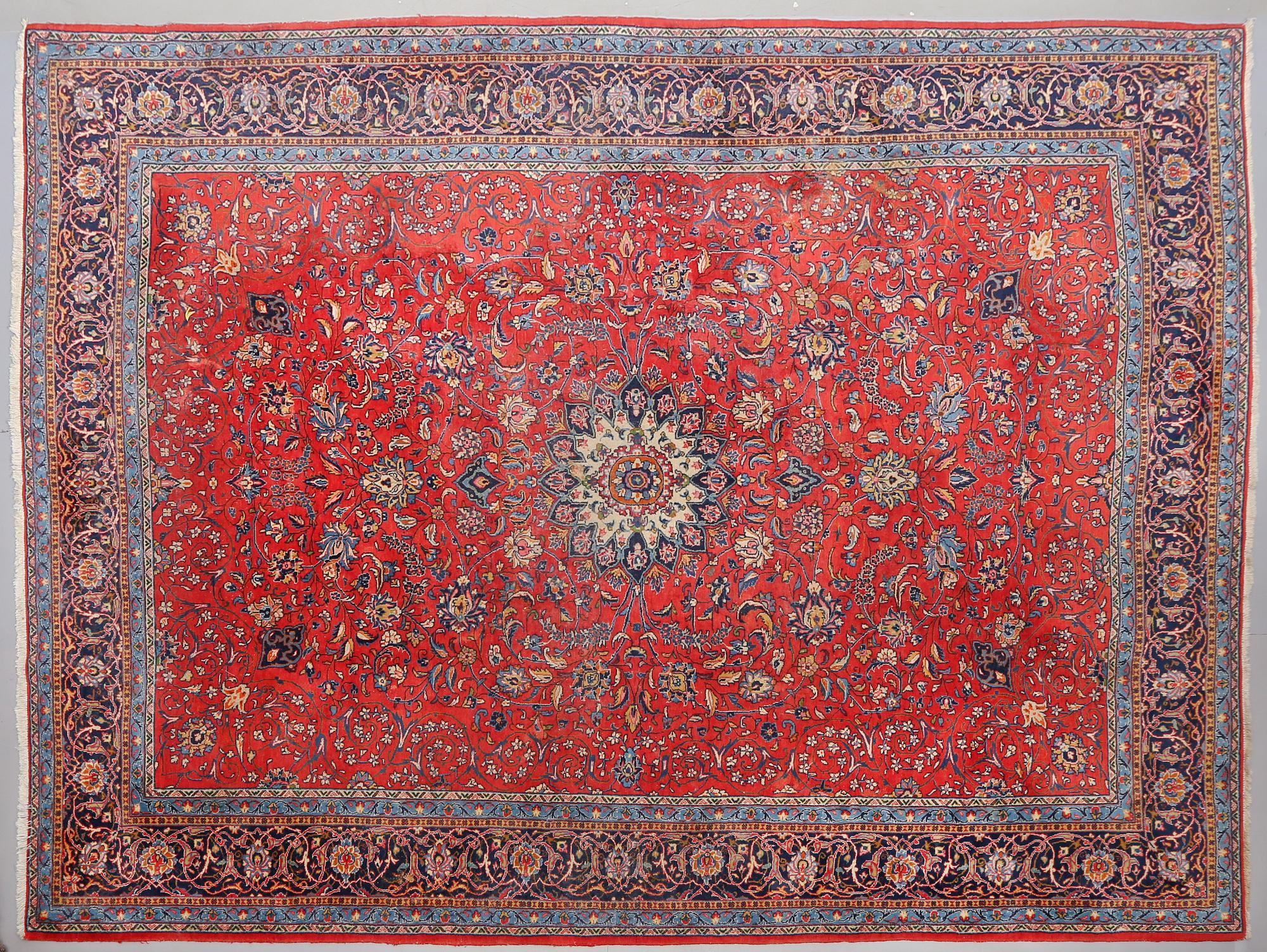 MATTA, trol Isfahan, old, 388 x 300 cm.