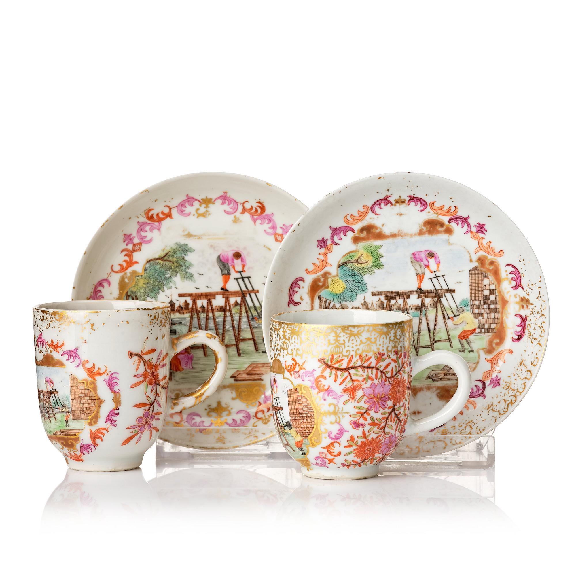 A pair of famille rose cups with saucers, Qing dynasty, Qianlong (1736-95).