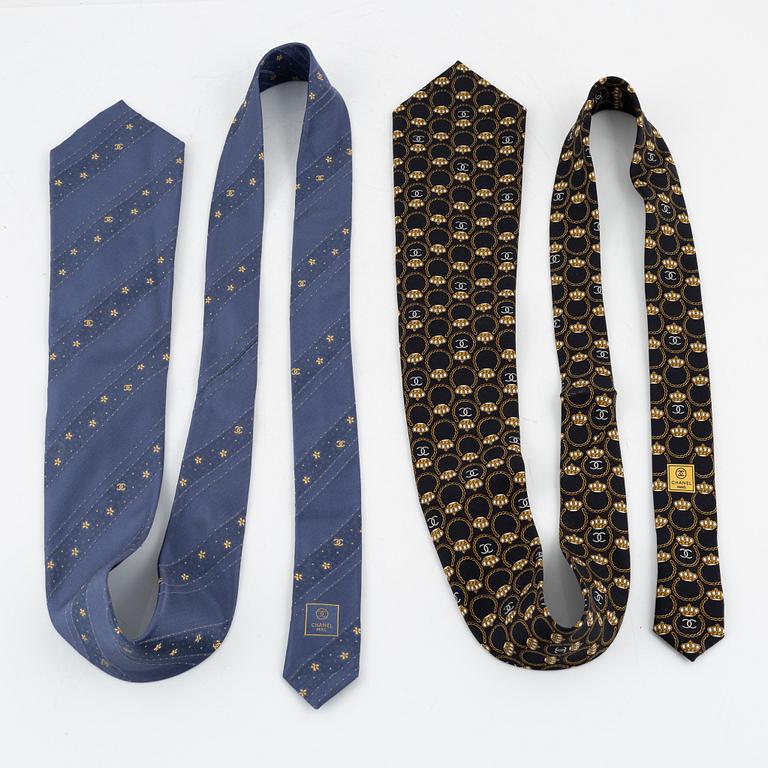 Chanel, two silk ties.