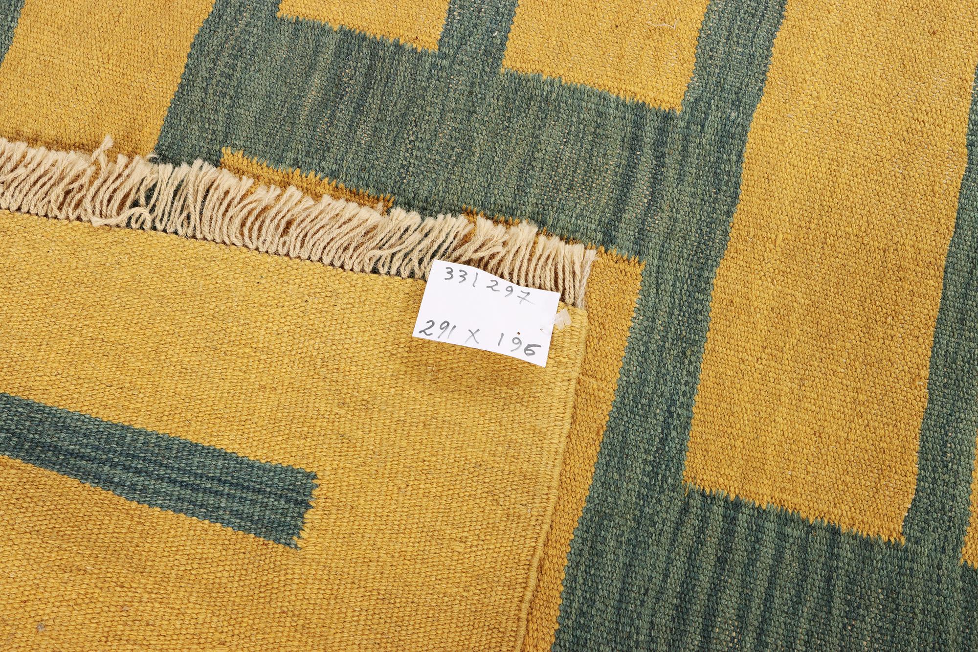 Matta, Kelim, c. 291 x 196 cm.