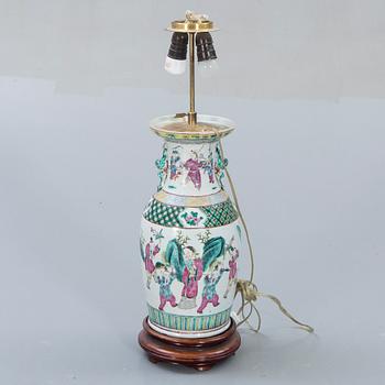 Bordslampa Kina 18/1900-tal.