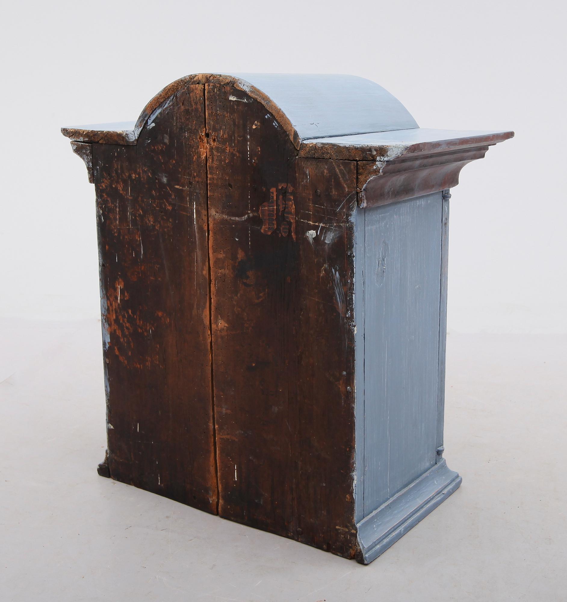 HÄNGSKÅP, barock, 1700-tal.