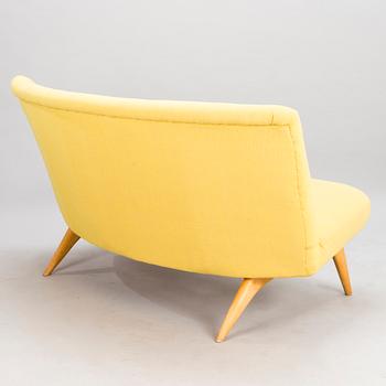 CARL GUSTAF HIORT AF ORNÄS, sohva, "Kim", Puunveisto Oy - Träsnideri Ab, 1950-luku.