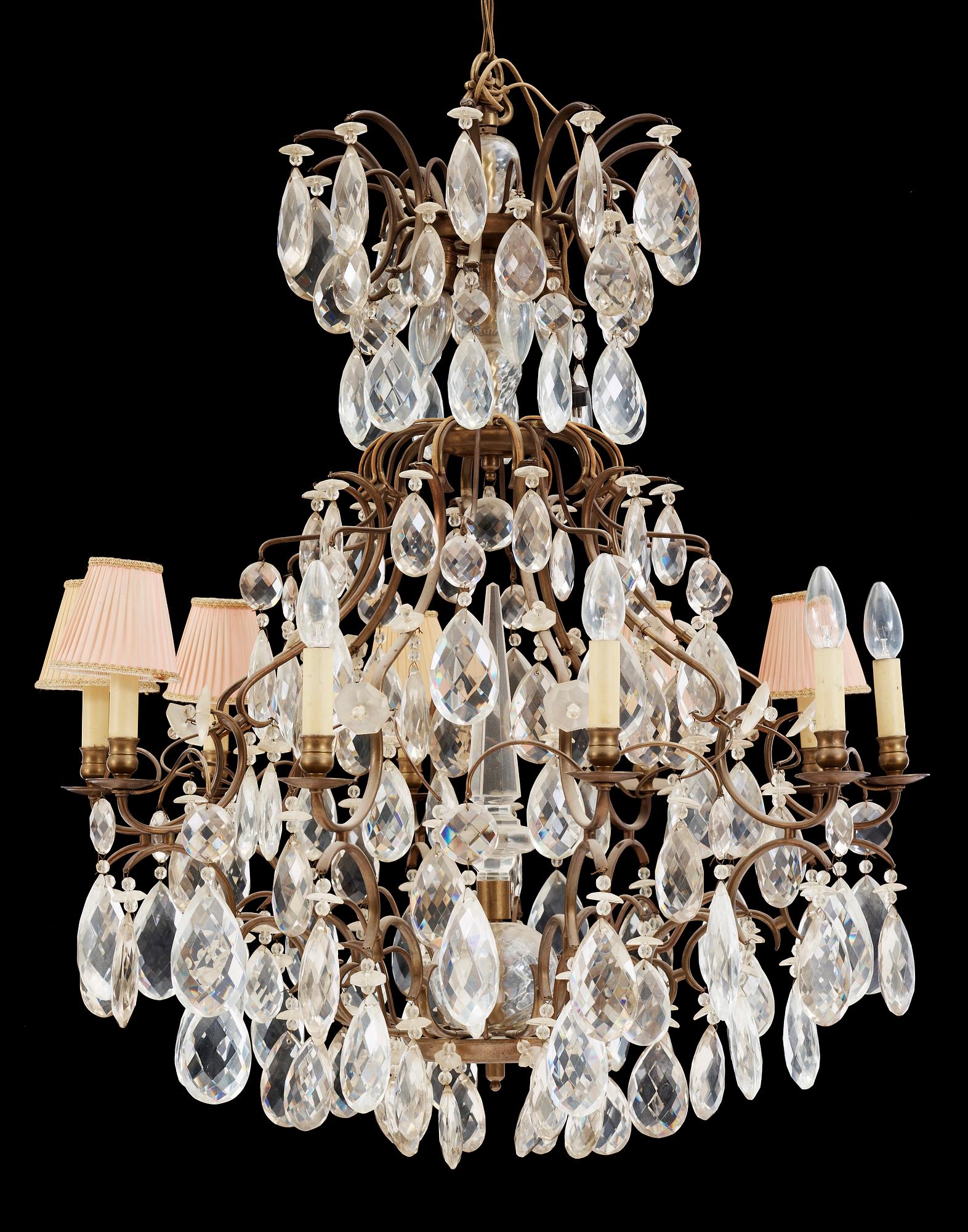 LJUSKRONA, rokokostil, 1900-tal. Höjd: 96 cm.
