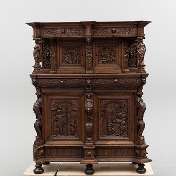 A 18th century Baroque oak cabinet.