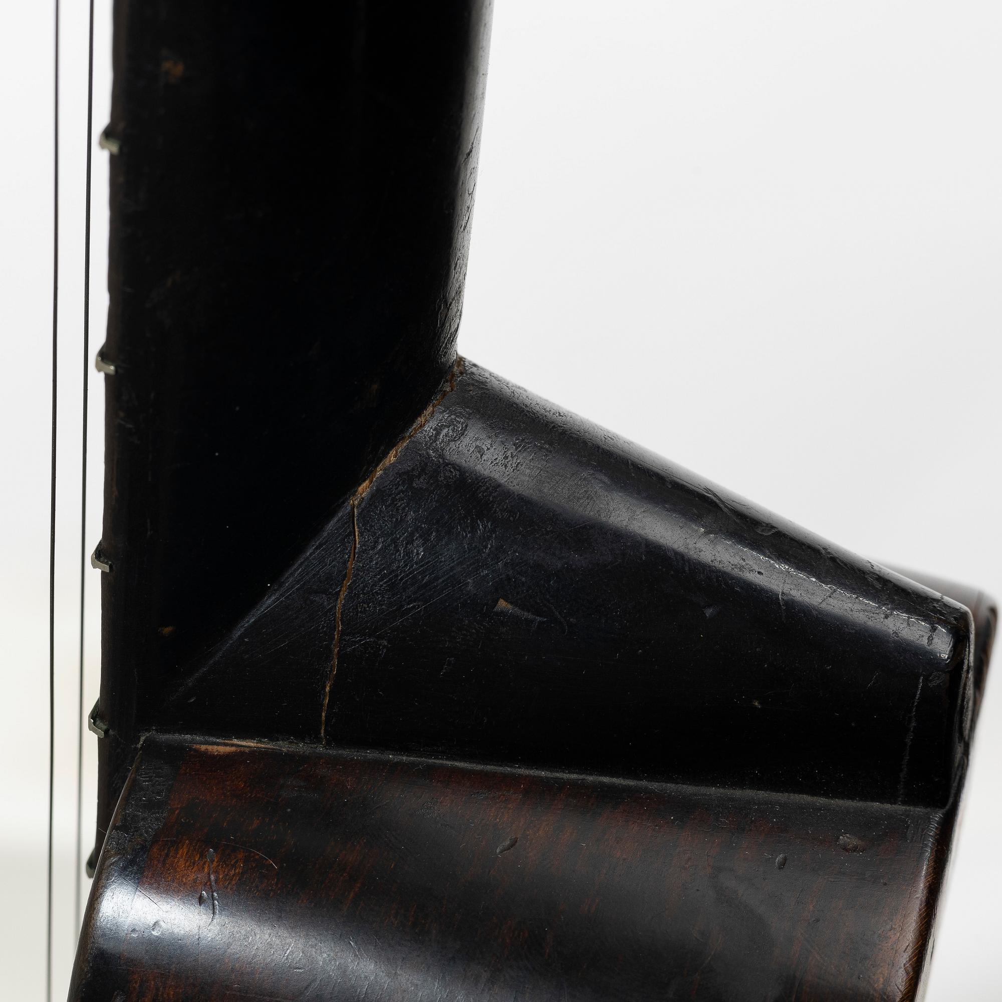 Acoustic guitar, "Wappengitarre", 19th century, Germany.