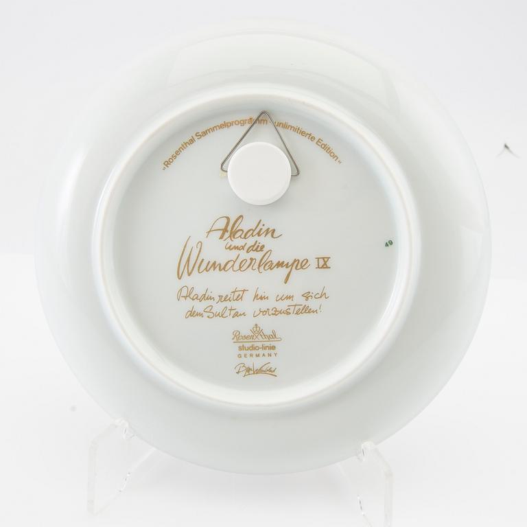 Björn Wiinblad, tallrikar 12 st "Aladin" för Rosenthal Studio-linie. 1970/80-tal porslin.