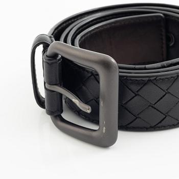 Bottega Veneta, Skärp, storlek 80/32.