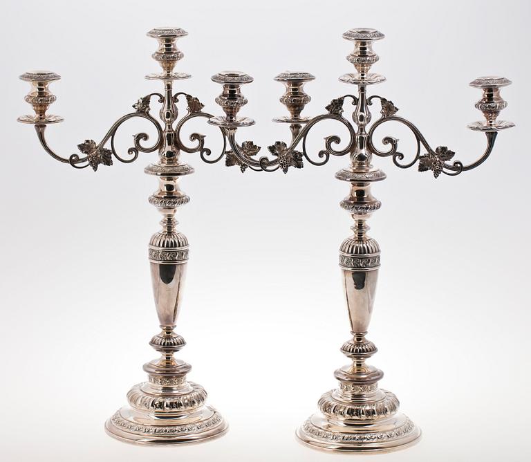 KANDELABRAR, ett par, nysilver. Renässansstil 1800/1900-tal.