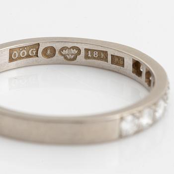 Alliance ring, half eternity, with brilliant-cut diamonds.