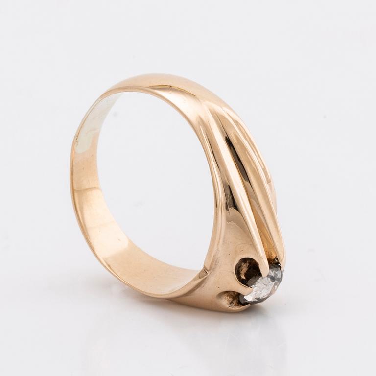 RING 14K gold 1 rose-cut diamond approx 0,15 ct.