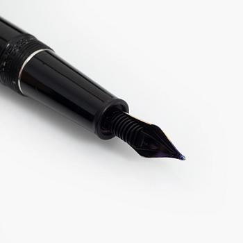 Monblanc, a 'Meisterstück Pix' fountain pen.