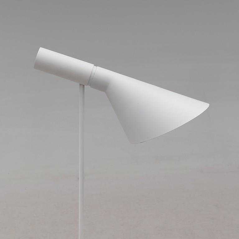 BORDSLAMPA, "AJ", Arne Jacobsen, Louis Poulsen, 1900-talets senare del.