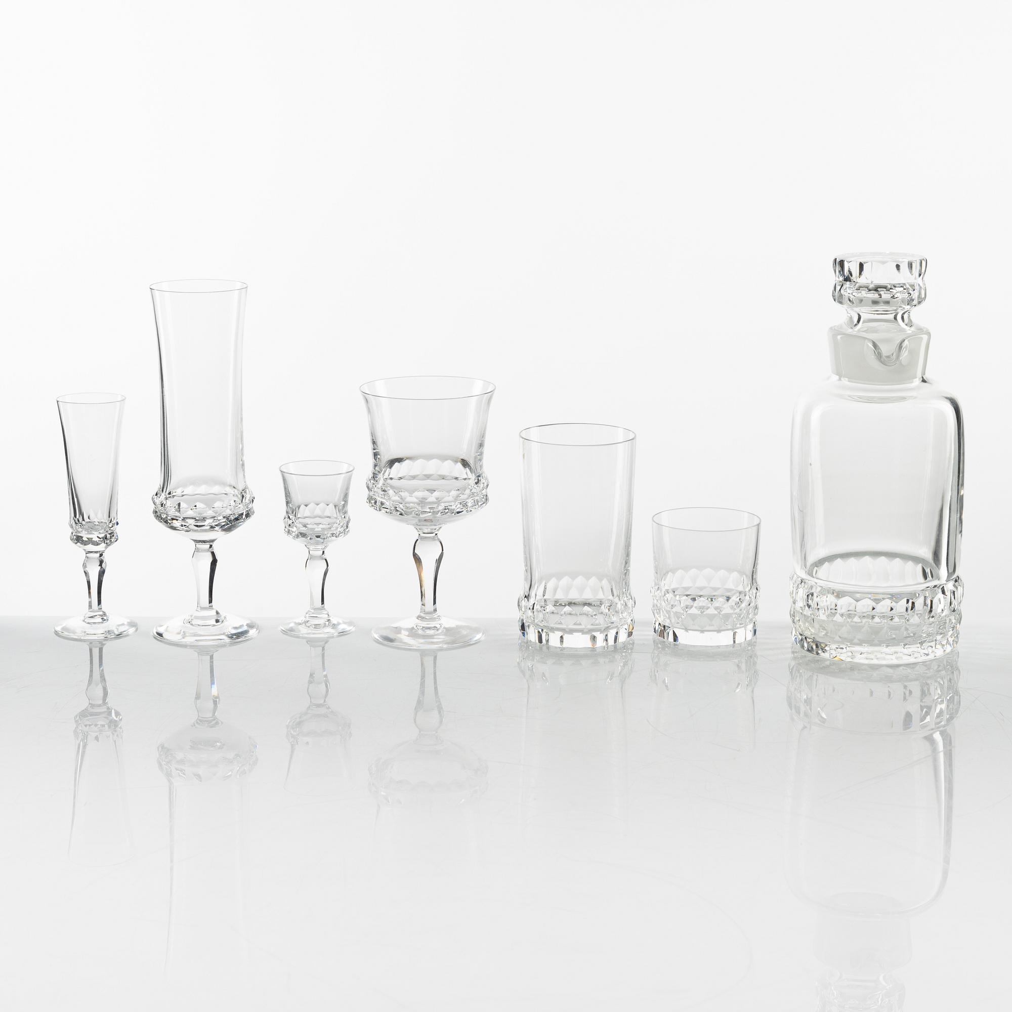 Ingeborg Lundin, glasservis, 70 delar, "Silvia", Orrefors.