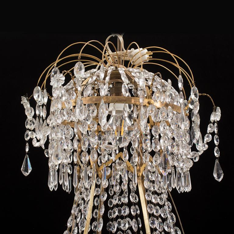 A late Gustavian chandelier, circa 1800.