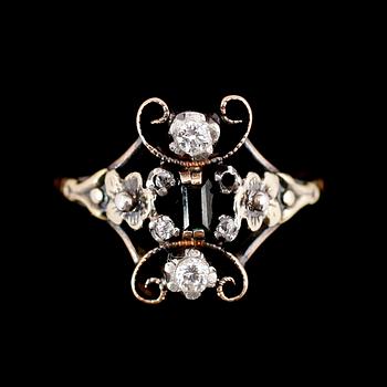 RING, guld och silver, 1938, rosenslipade diamanter samt turmalin.