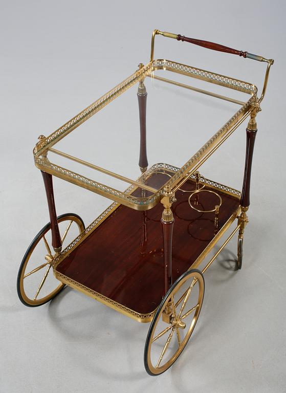 SERVERINGSVAGN, 1900-talets andra hälft.