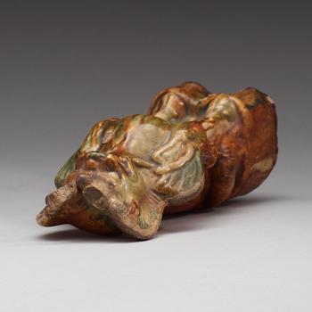 FIGURIN, lergods. Troligen Tangdynastin (618-907).