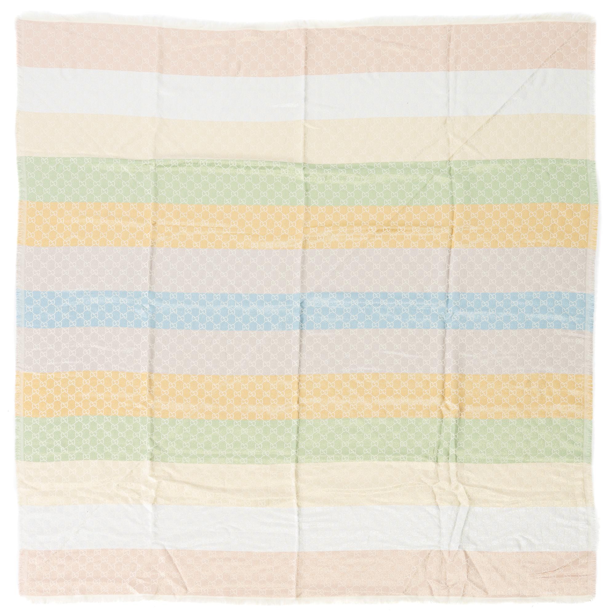 Gucci, Sjal, "Shiny Summer shawl".