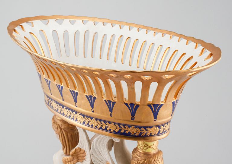 UPPSATSSKÅL, porslin, Meissen-liknande märke, omkring år 2000.