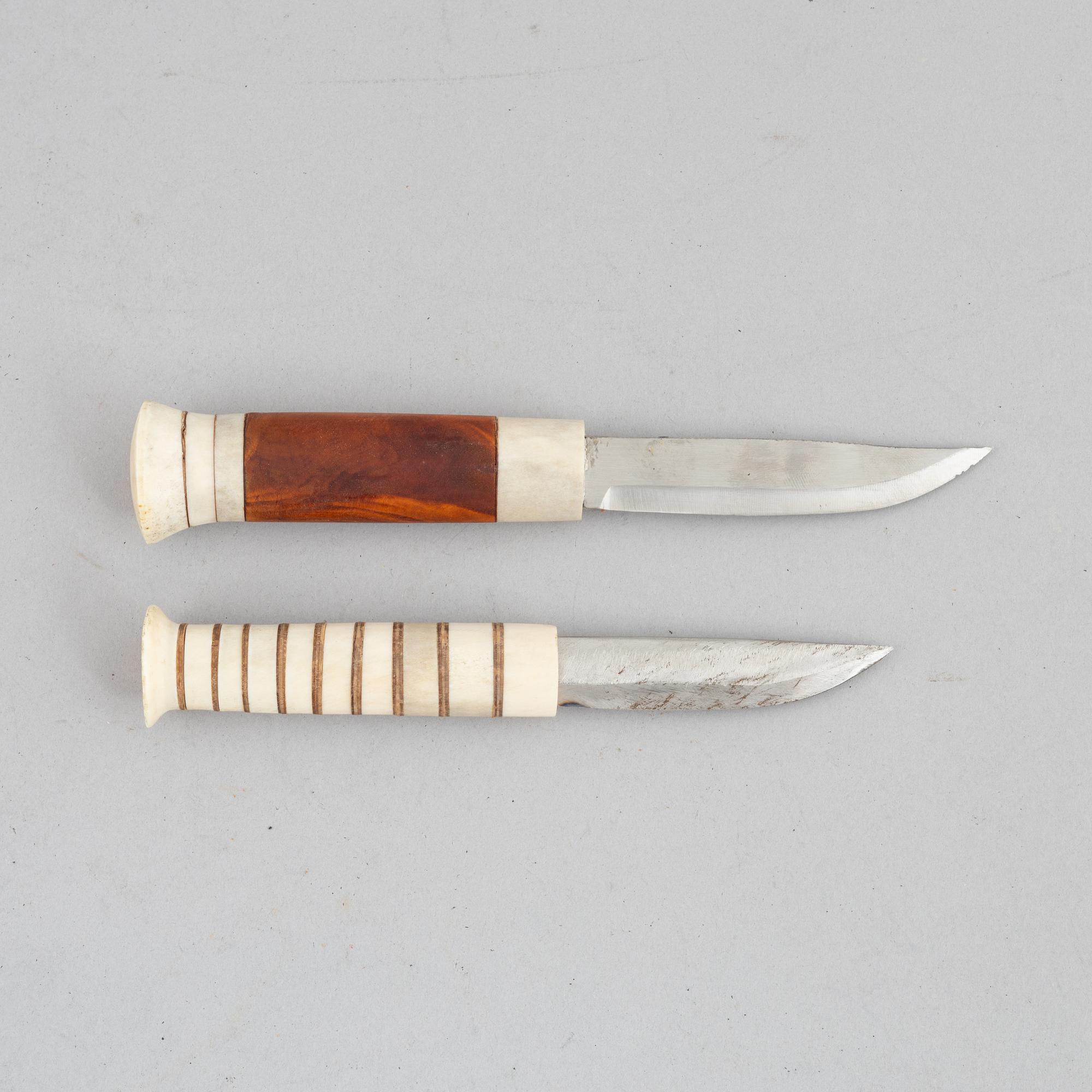 Two half-horn knives.