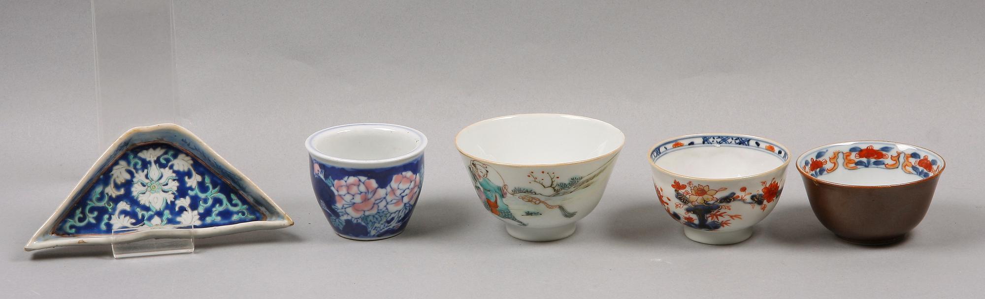 SKÅLAR, 5 st, porslin, Kina, 1700-1900-tal.