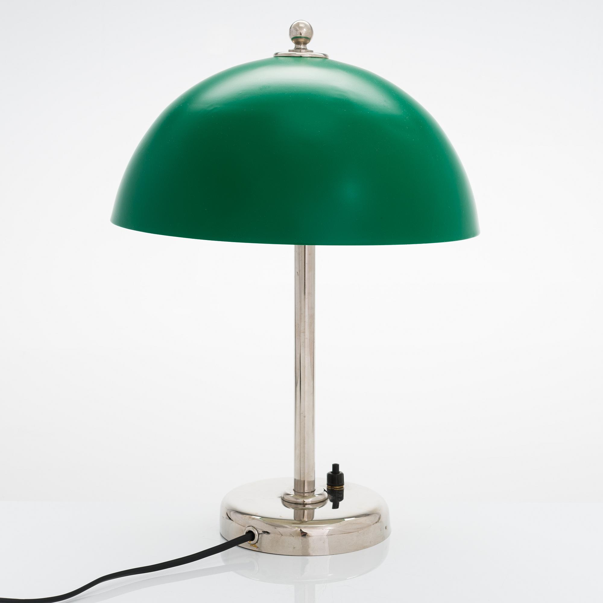 A 1930s table lamp for Taidetakomo Antti Hakkarainen.