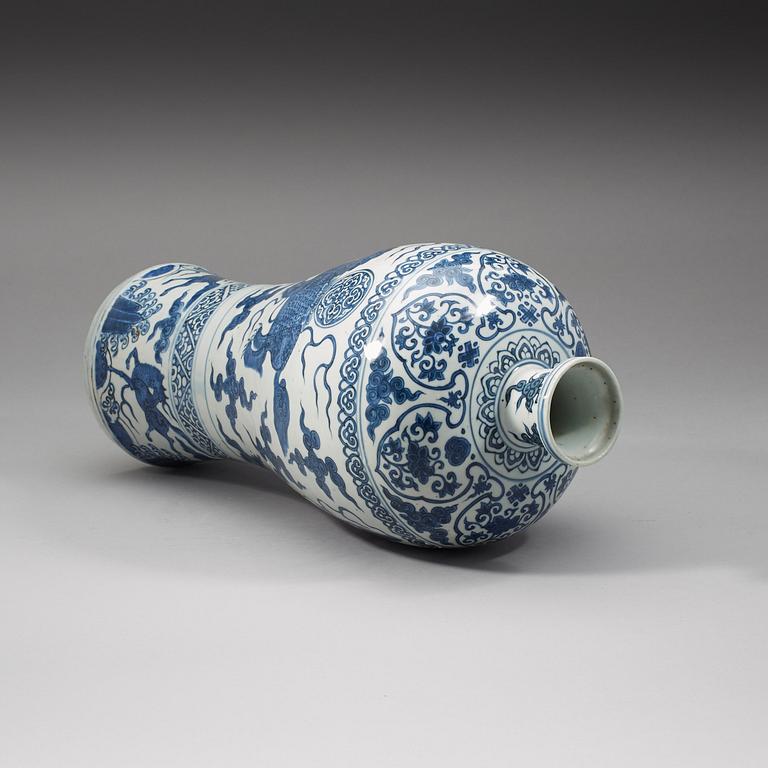 A large rare blue and white Meiping vase, Ming dynasty, Wanli (1572-1620).