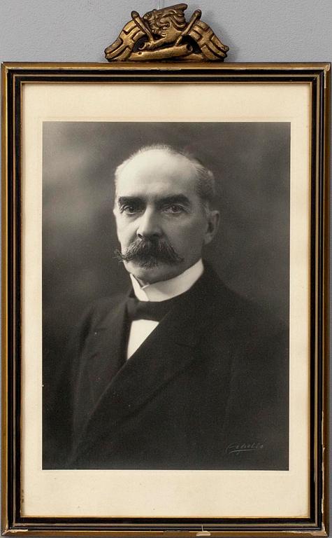FOTOGRAFIER, 6 st, Finlands Presidenter 1919-1956,  sign. bl. a. Ateljé Apollo, Ateljé Tenhovaara.