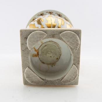 Urn Empire mid-19th century porcelain.