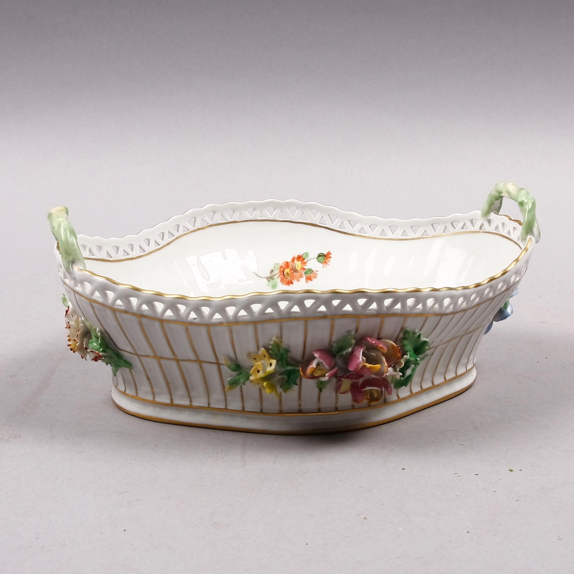 SKÅL, porslin, rokokostil, Dresden.