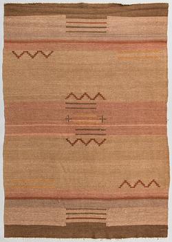 A 1930s Finnish flat weave carpet. Circa 280x200 cm.