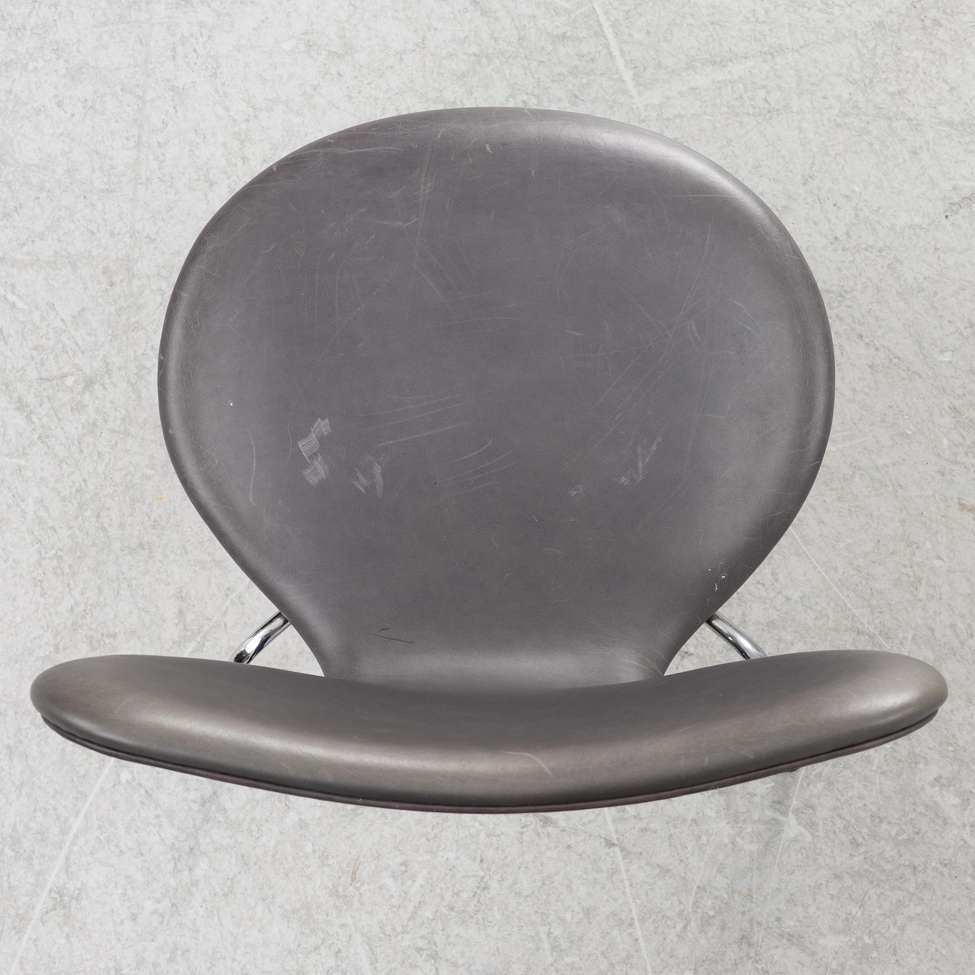 Arne Jacobsen, Stolar, 4 st, "Sjuan", Fritz Hansen, Danmark.