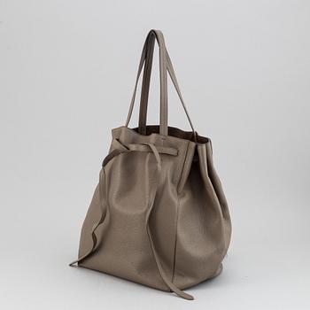 Céline, a leather 'Cabas Phantom Tote' bag.