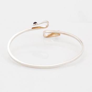 Silver bangle, Ceson.