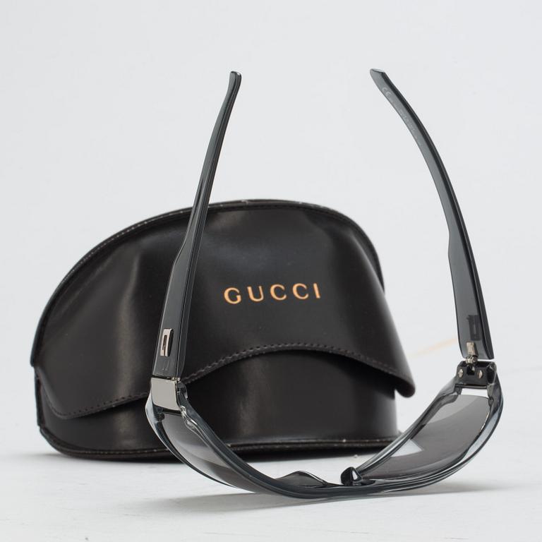 SOLGLASÖGON, Gucci.