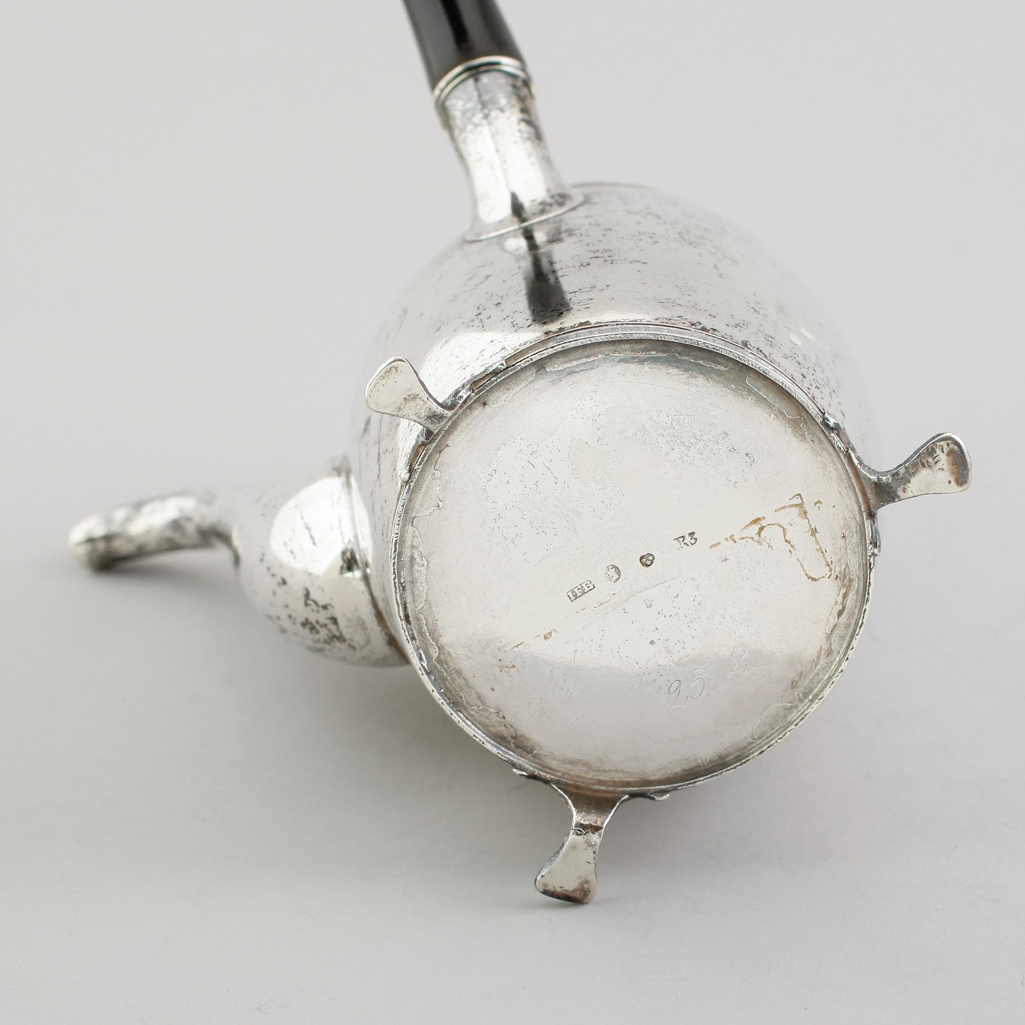 CHOKLADKANNA, silver, Johan Fredrik Björnstedt, Stockholm 1823. Vikt ca 369 gram.