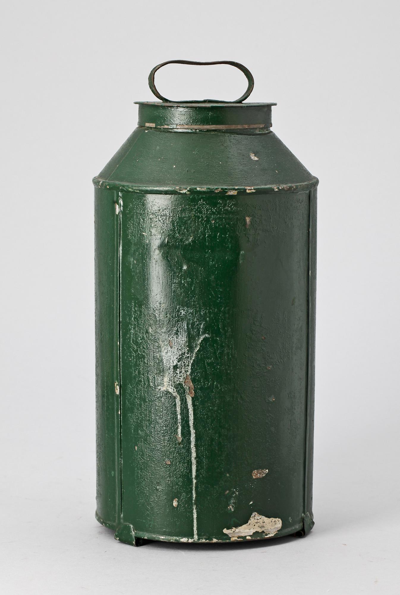 APOTEKSBURK, med lock, zink, "Tuber Jalapae". 1900-tal.