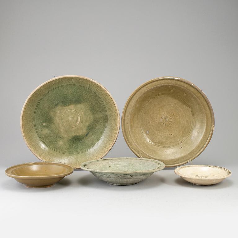 A group of five ceramic dishes, Southeast asia, 20th century.