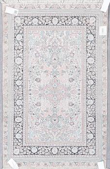 MATTA, orientalisk, silk, ca 122x77 cm.