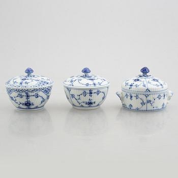 A group of three sugar bowls and three creamers, "Blue Fluted" / "Musselmalet", Royal Copenhagen.