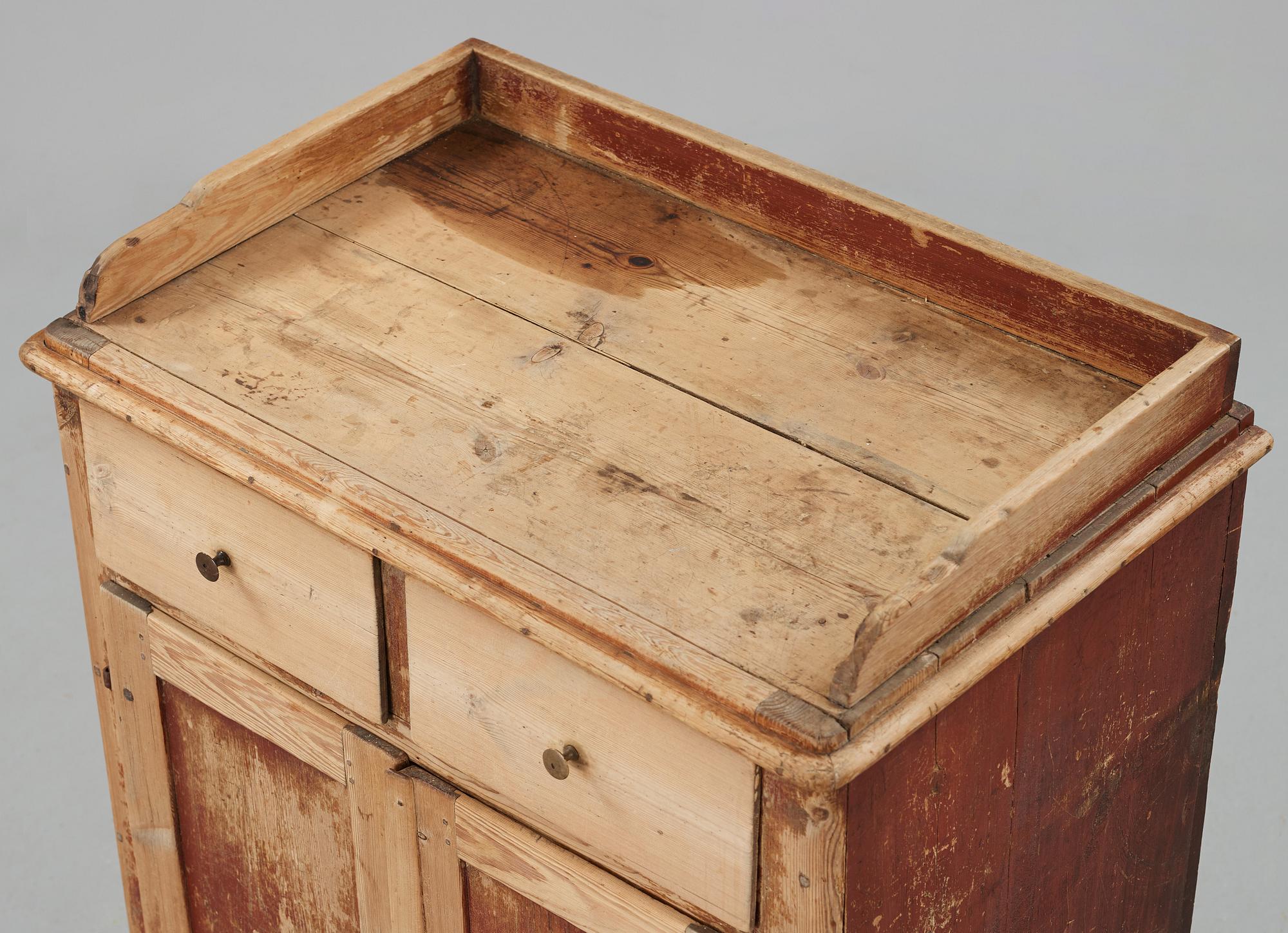 A 19th century folk art cabinet from Hälsingland.