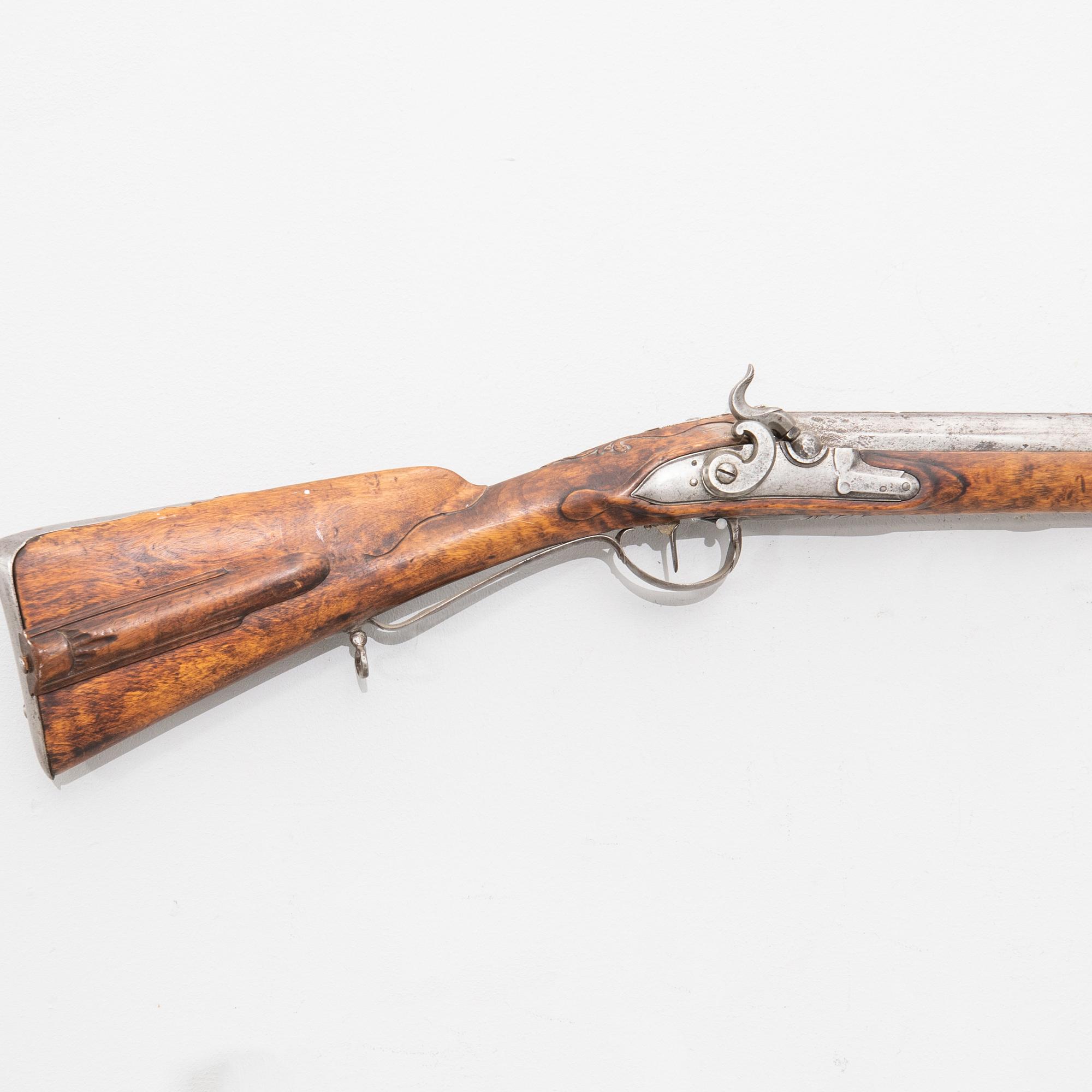Percussion lock rifle, converted from flintlock, 18th / 19th century.