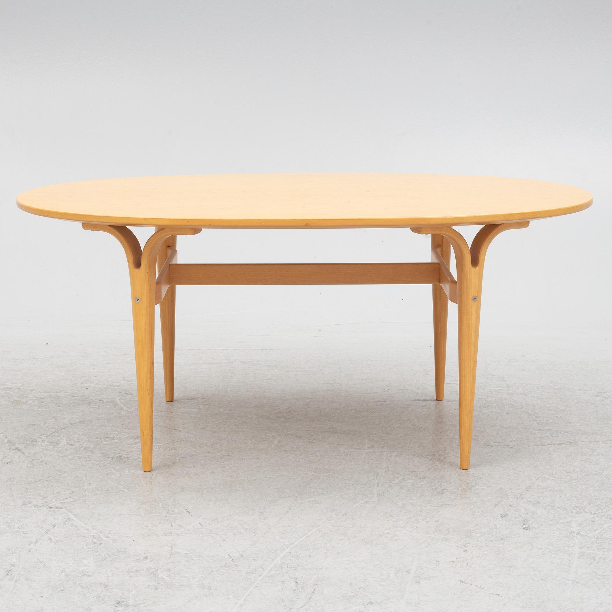 Bruno Mathsson, a birch coffee table, Mathsson International, Sweden, end of the 20th century.