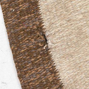 Ilsalestalon Mattolutomo, a flat weave rug, Kaukaba, Finland, signed ILS, c. 215 x 125 cm.