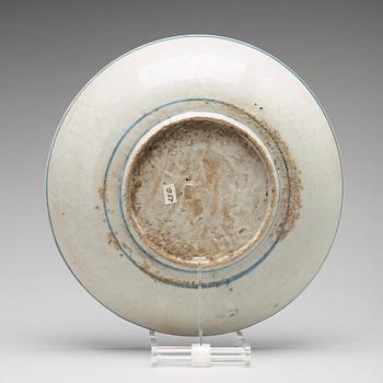 A blue and white charger, Ming dynasty (1368-1644). Swatow.