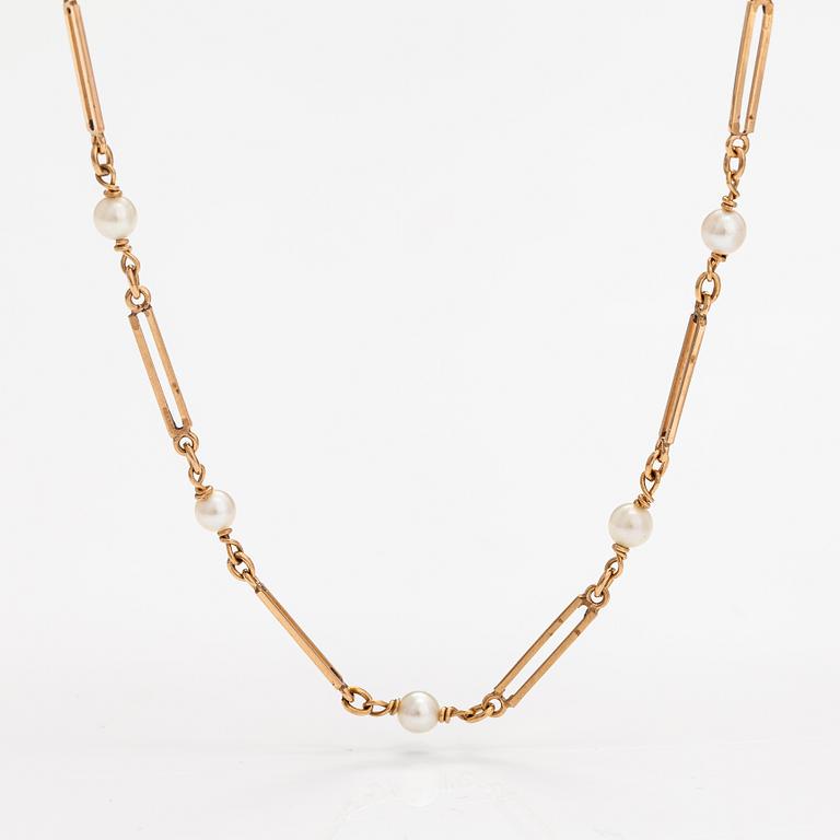 A 14K gold necklace with cuktured pearls. Westerback, Helsinki 1965.
