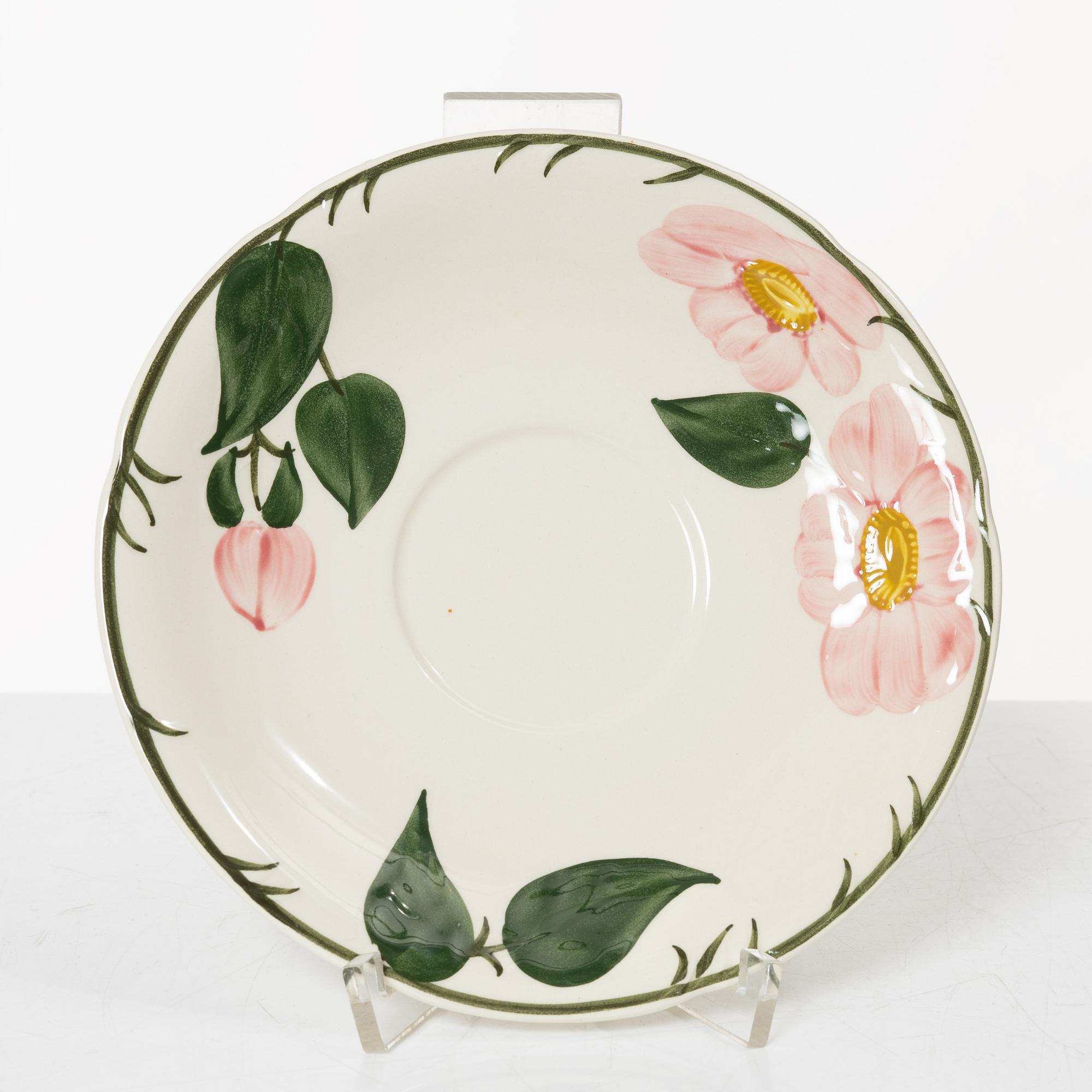 A 110-piece 'Wild rose' porcelain tea and dinner service, Villeroy & Boch, Germany.