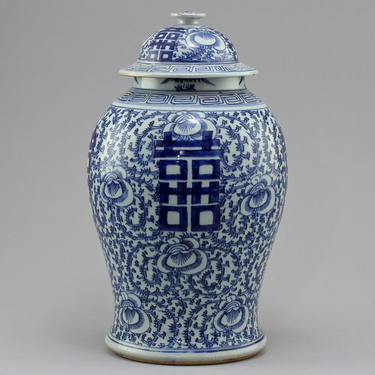 LOCKURNA, porslin, Kina, 1800-tal.